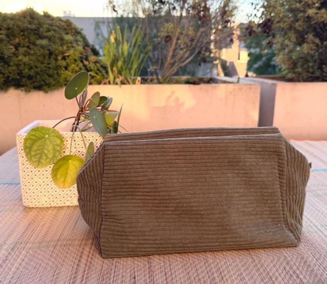 Trousse de toilette Kaki L_3.webp