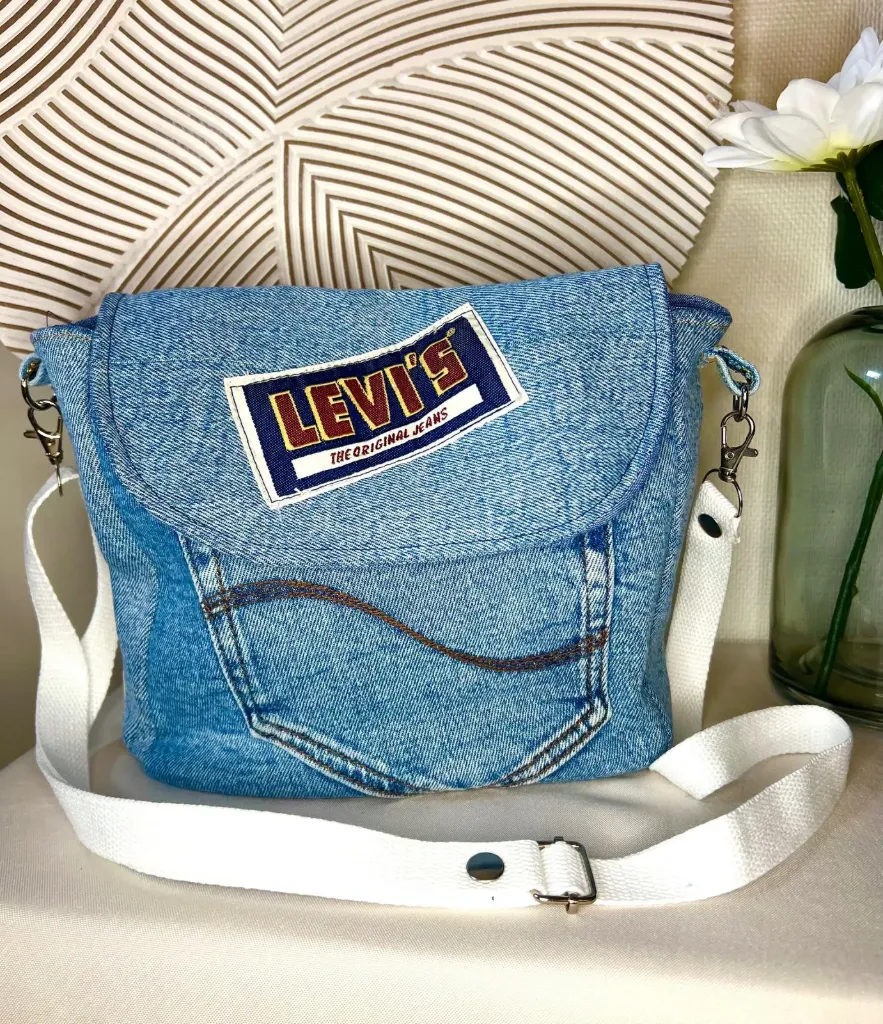 [26-S-0019] Sac Simone
